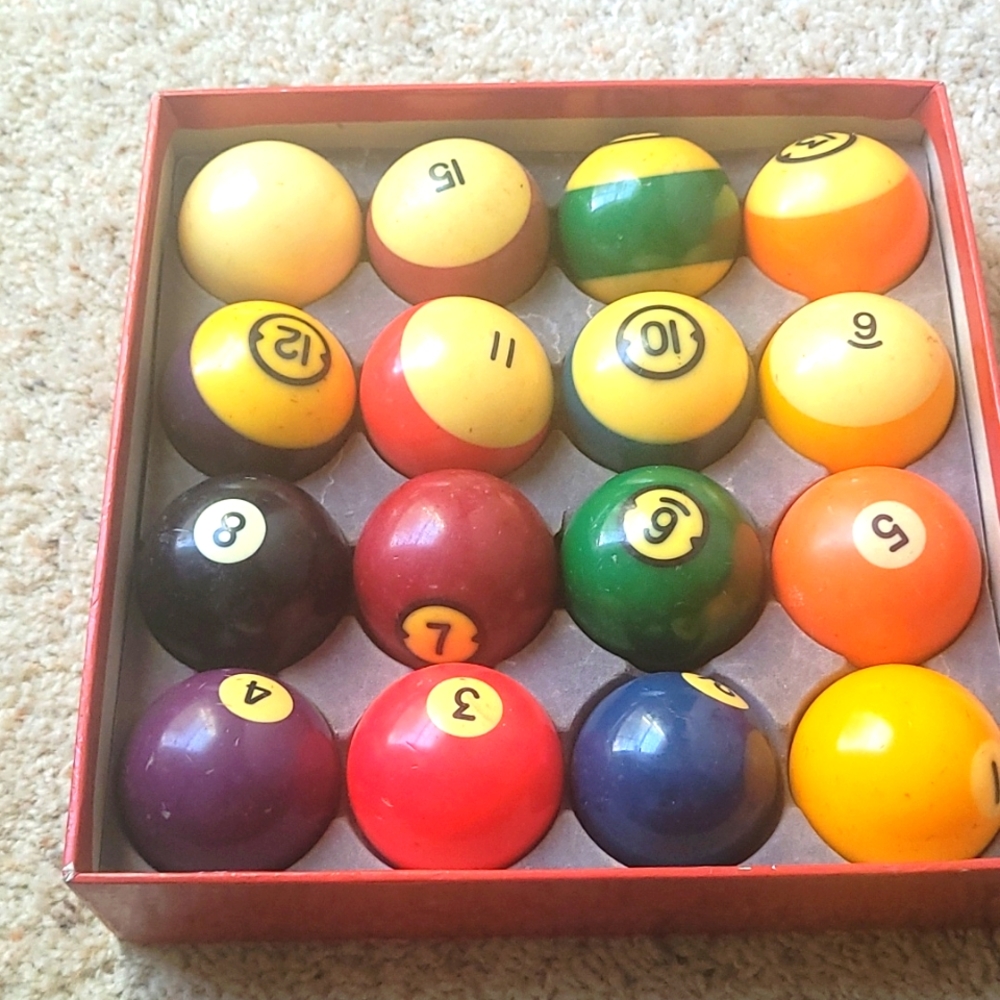 Pocket pool balls